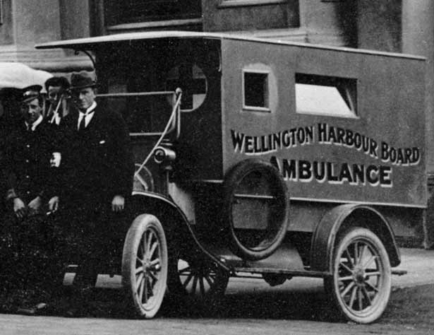 Wellington Town Hall during the influenza pandemic