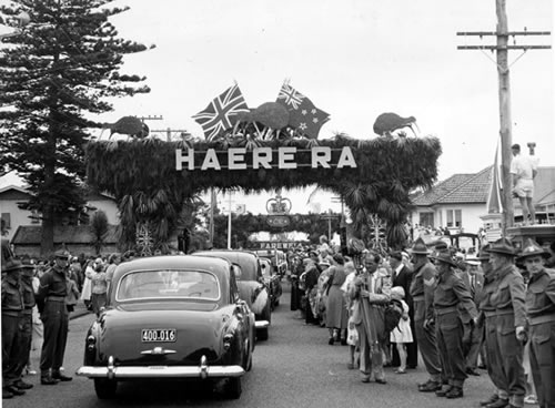 Royal farewell at New Plymouth, 1954