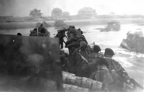 Troops landing at Normandy