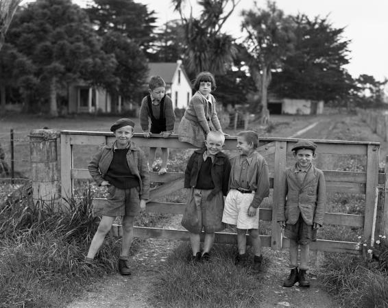 Polish and Kiwi kids at Pahiatua