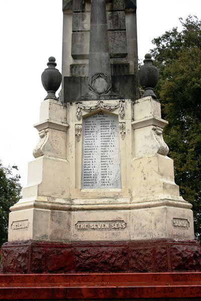 Gore war memorial detail