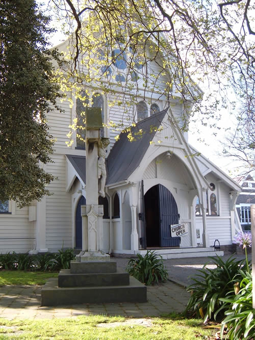 Cross memorial from side