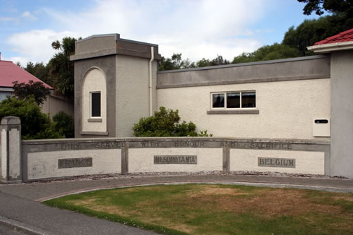 Tuatapere Library detail