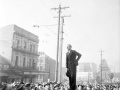 Tommy Wells addressing waterside workers, 1951