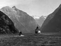 Queen Elizabeth leaving New Zealand, 1954