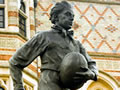 Webb Ellis statue