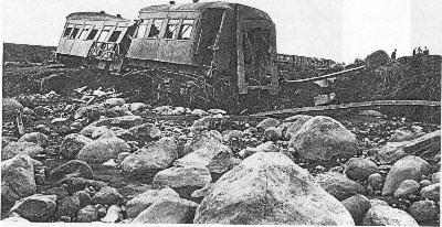 Wreckage of first-class car Z, 27 December 1953,Railways 
                     Collection, AAVK W3493, Archives New Zealand (18K)