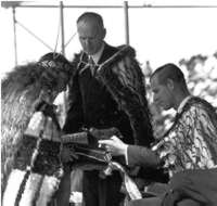 Prince Philip in Maori cloak receives gift